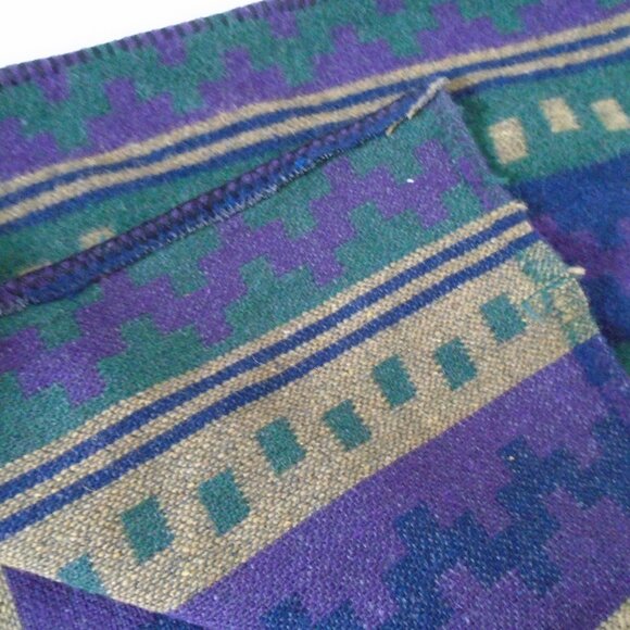 Mid-West Garment Co Wool Blend Blanket with storage bag 65x80 Green Purple Yel - Picture 5 of 6